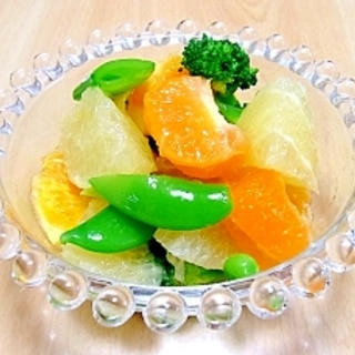 オレンジとグリーン野菜のサラダ